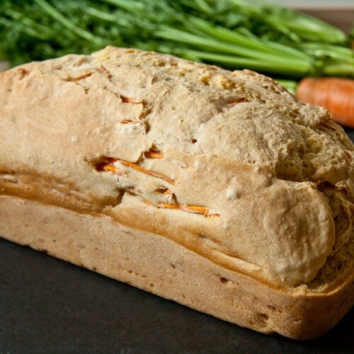 Möhrenbrot Karottenbrot frisch gebacken