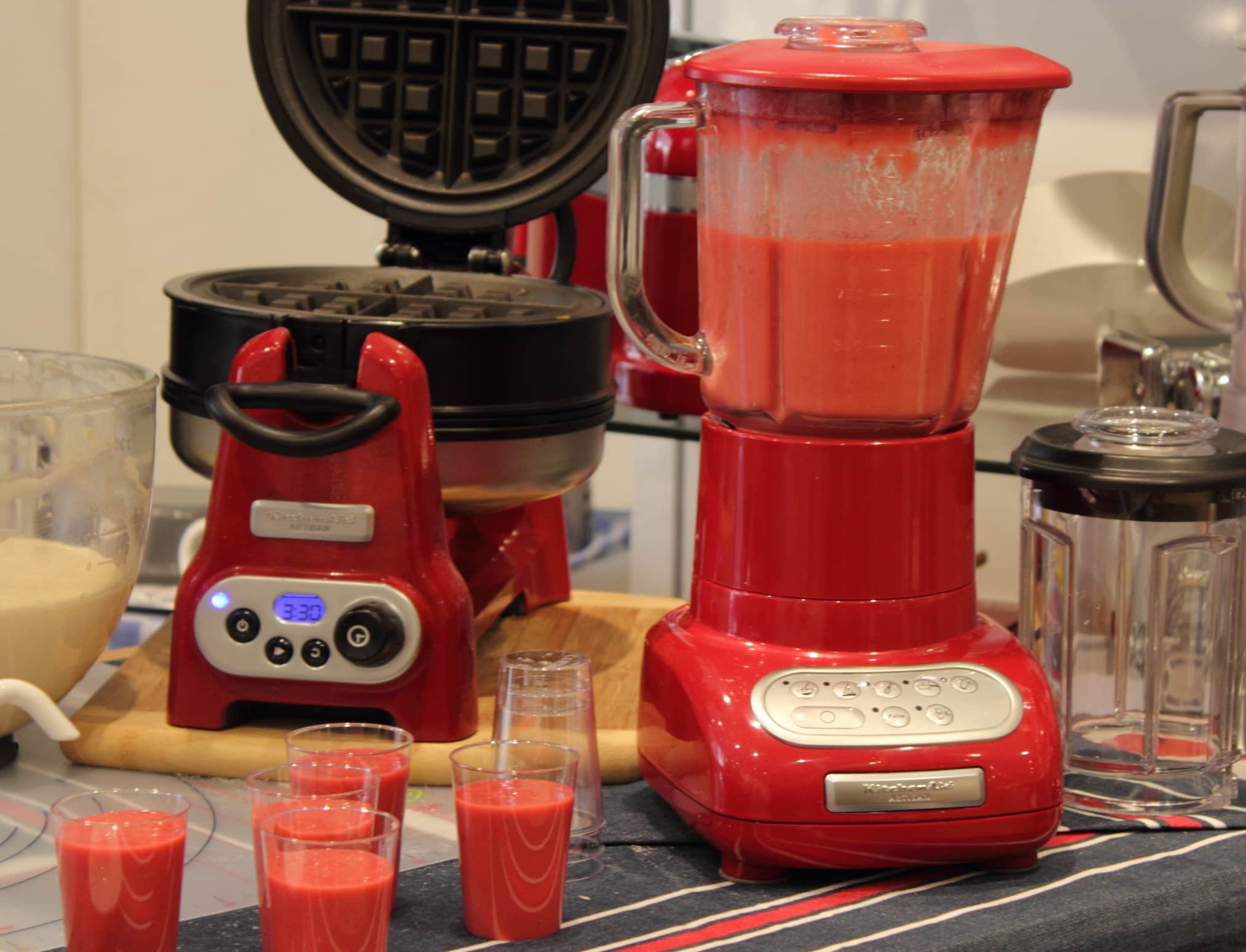 Apfel-Mango-Himbeer-Smoothie Apfel-Mango-Himbeer-Smoothie