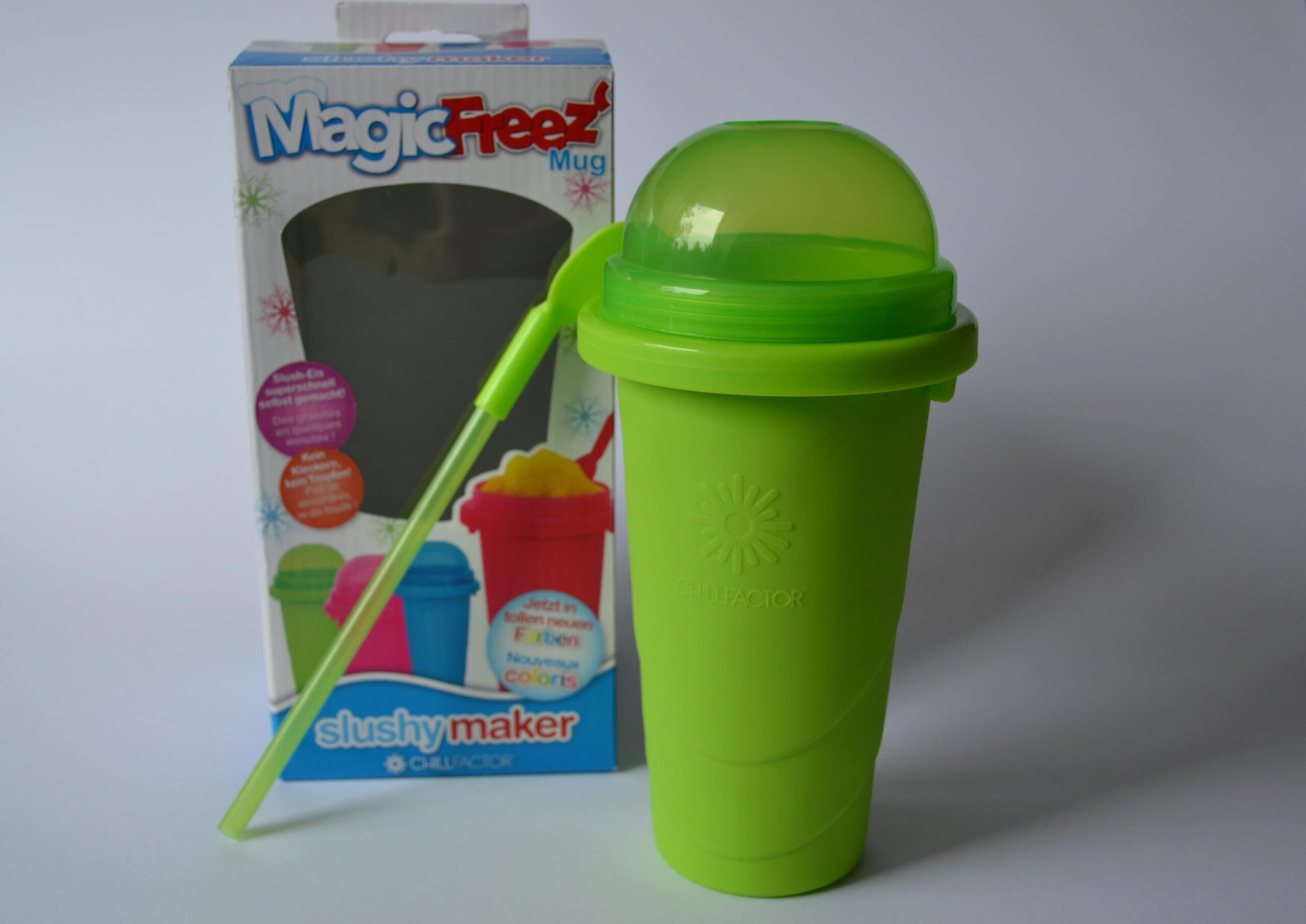 Produk_Magic_Freez_Carl_Tode_Göttingen Magic Freez, Bereiter für Slush Eis zuhause, praktischer Becher, einfrieren und kneten, Carl Tode Göttingen