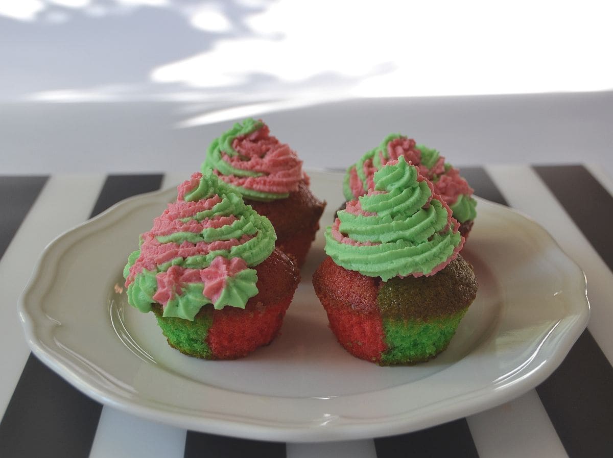 Produkt_KitchenCraft_Zweifarbig_03 Produkttest, Cupcake-Divider, Cupcake-Trenner, zweifarbig backen, zweifarbiges Topping, Spritzbeutel, Carl Tode Göttingen