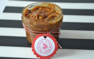 Karamelliger Brotaufstrich mit Cashew-Kernen, toll als Geschenk, süß mit leichter Salznote, für Naschkatzen, Carl Tode Göttingen