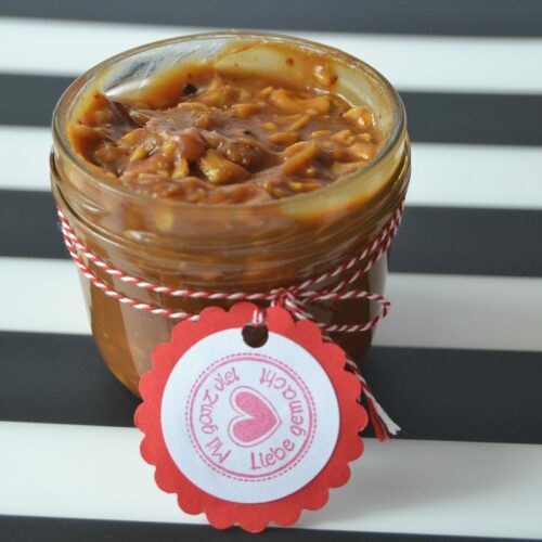 Karamelliger Brotaufstrich mit Cashew-Kernen, toll als Geschenk, süß mit leichter Salznote, für Naschkatzen, Carl Tode Göttingen