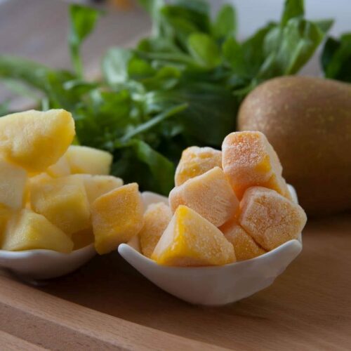 Gesunde Mahlzeit mit grünen Smoothies, Smoothie-Woche bei Carl Tode, Rucola und Feldsalat, Mango und Birne