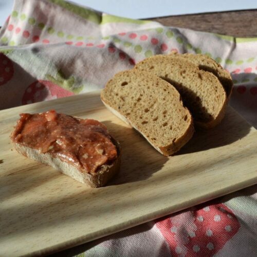 Carl Tode präsentiert ein Kundenrezept für Erdbeermarmelade mit weißer Schokolade, ausgefallenes für den Frühstückstisch