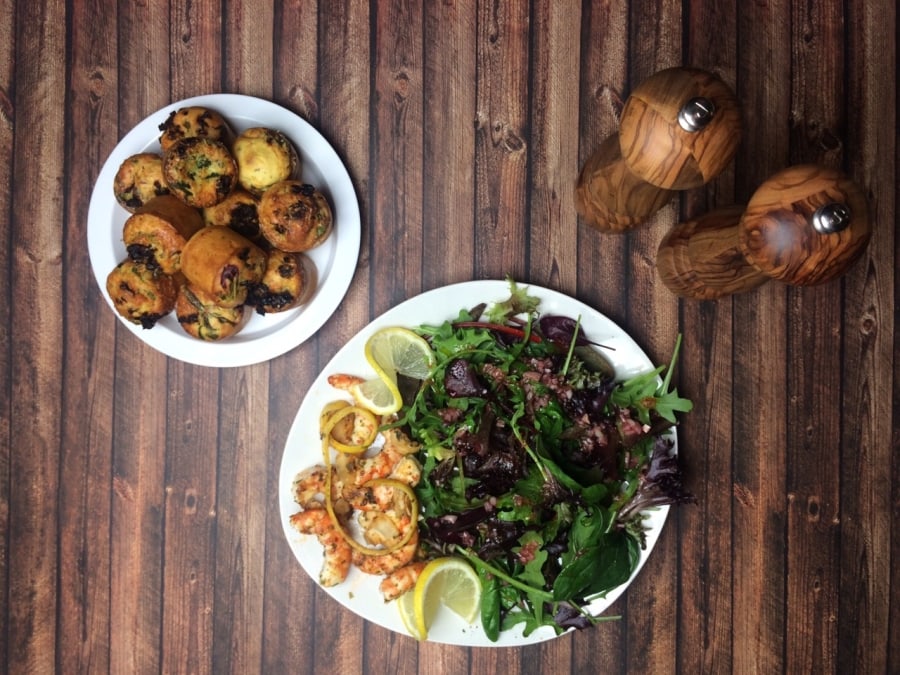 Popovers, Birkmann, Holz, Serviervorschlag, Olivenholz, Zassenhaus, Salat, Garnelen, Zitrone, Tomate