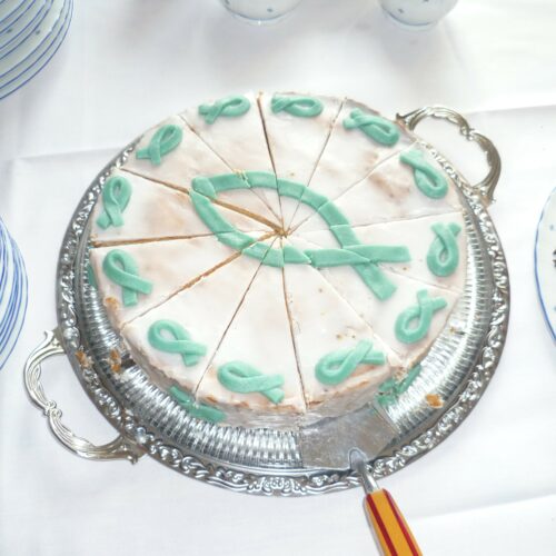 Carl Tode präsentiert ein Rezept für einen leckeren Baumkuchen, viele Schichten selbst backen