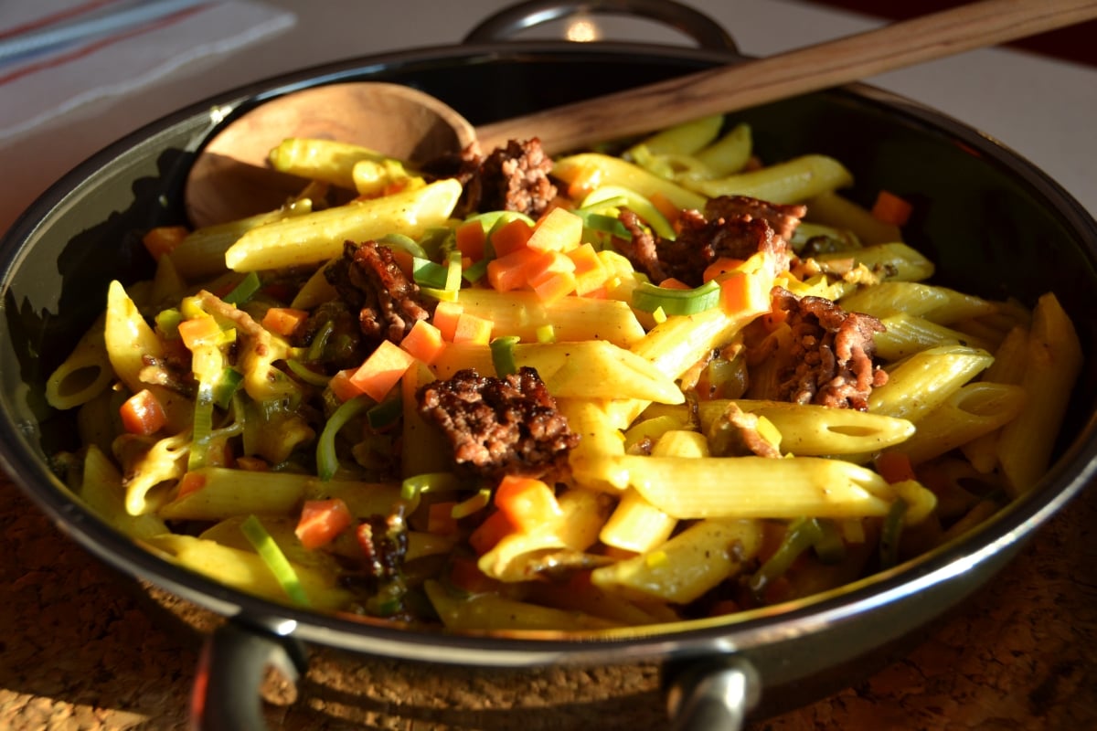 Rezept, schnell, lecker und einfach, Nudelpfanne mit Curry, Carl Tode Göttingen