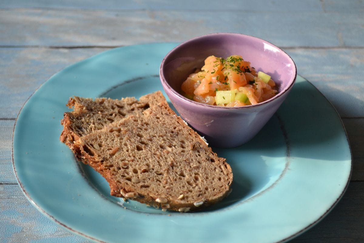 Lachstatar aus Räucherlachs, Honig-Senf-Marinade, Rezept, Carl Tode Göttingen