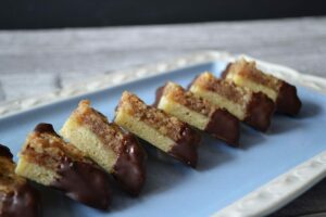 Rezept für traditionelle Nussecken, einfach und lecker, Nüsse, backen, Carl Tode Göttingen