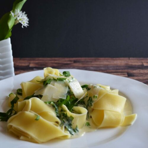 Carl Tode Göttingen, vegetarisches Rezept für Nudeln mit Bärlauch, Sahnesauce, schnell und einfach