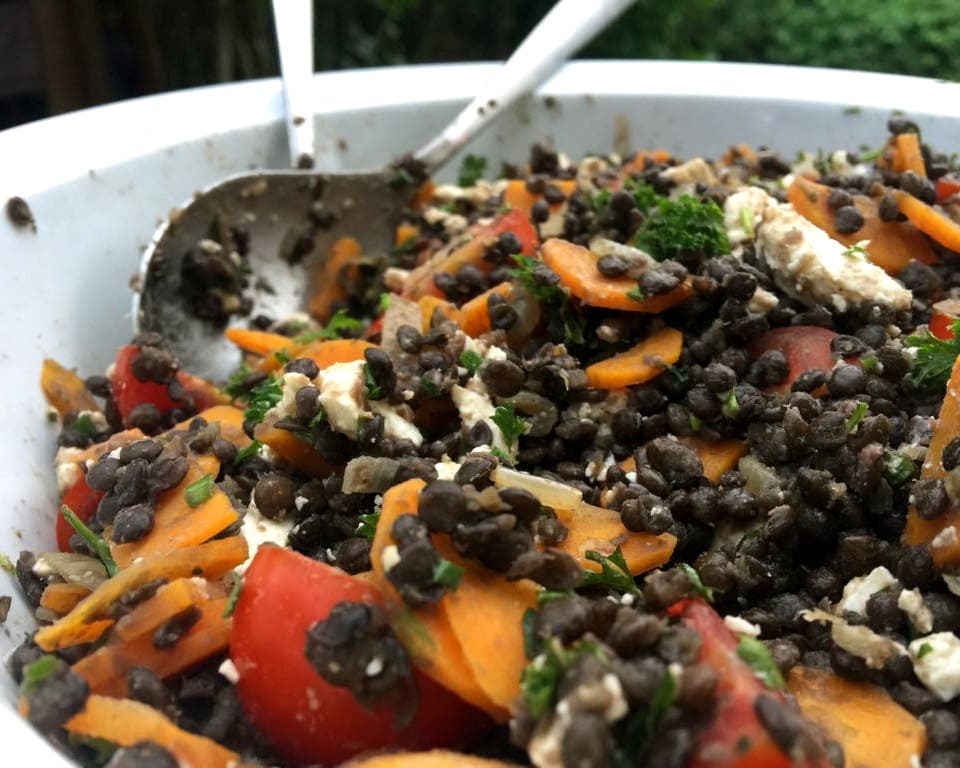 2017-07-29-Rezept-Linsensalat-Carl-Tode-Göttingen-01 Salat, Belugalinsen, Feta, Carl Tode, Göttingen