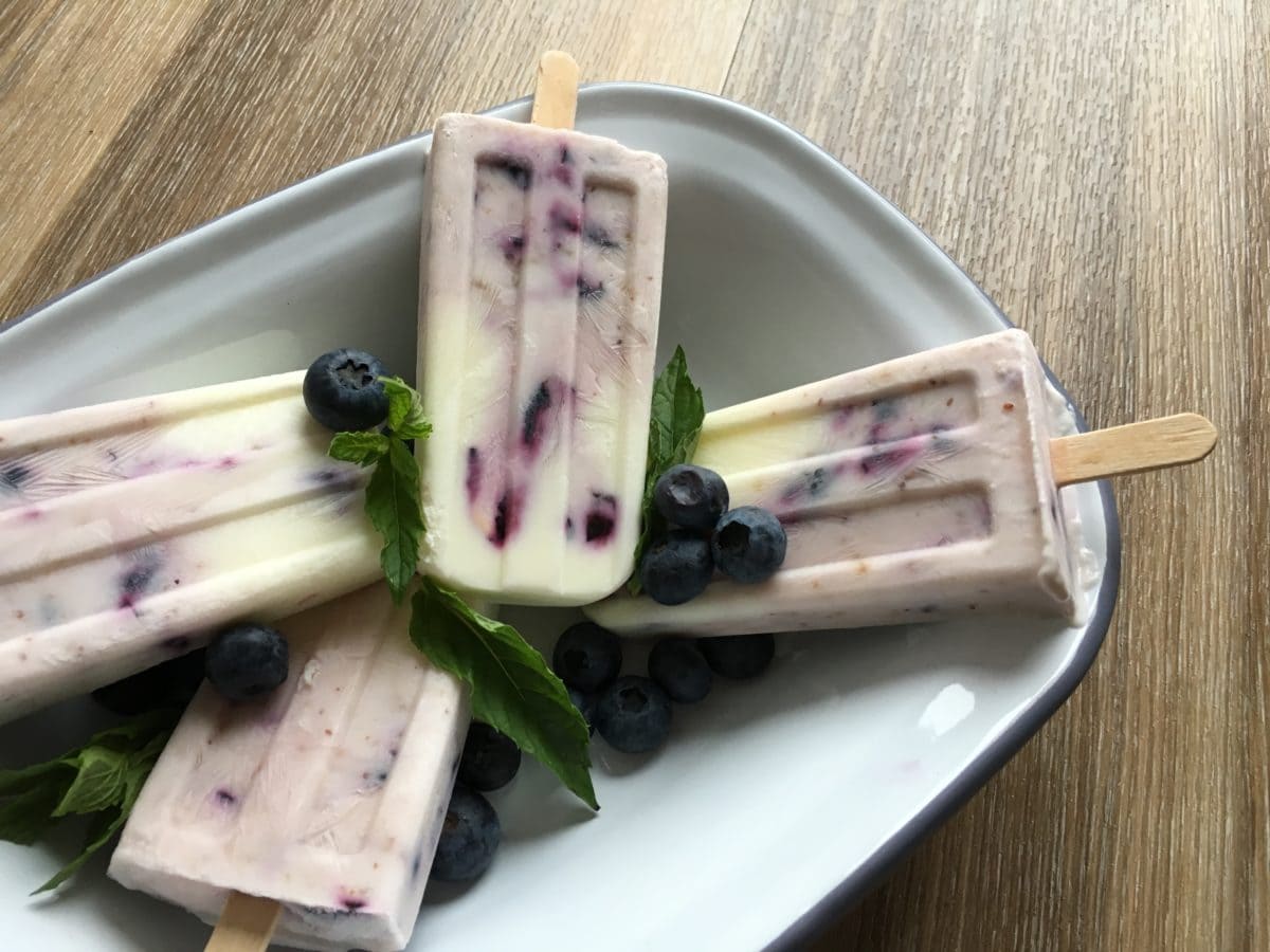 2017-09-Blaubeer-Eis-am-Stiel-Carl-Tode_Göttingen Blaubeeren, Eis am Stiel, Frozen Yoghurt, Carl Tode, Göttingen