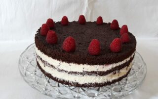 Torte, Himbeeren, Schokolade, KitchenAid, Schokoladentorte, Himbeertorte, Carl Tode, Göttingen, Torte, backen, Naked Cake, Kaffee, Kaffeetafel, Beeren, Beerenfrüchte