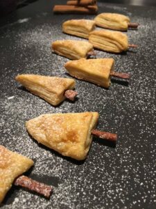 Tanne, Zimttanne, Tännchen, Zimtstange, backen, Plätzchen, Kekse, lecker, buttrig, Carl tode, Göttingen