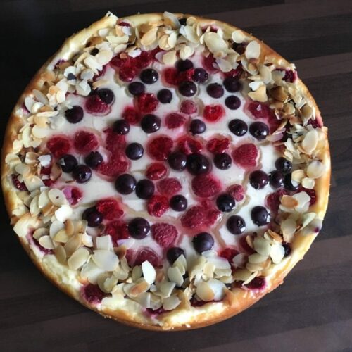 Schmandkuchen, Beeren, Himbeeren, Himbeeren, Mandeln, Schmand, Käsekuchen, Carl Tode, Göttingen, Rezept