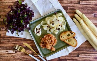 Lachstatar, Spargelsalat, Kresse, Rettich-Kresse, Spargel, Food, Rezept, Vorspeise, Hauptgang, Fisch, Crostini, Schmandcreme, Carl Tode, Göttingen
