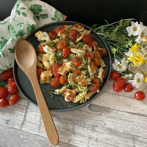 Nudelsalat mit Halloumi