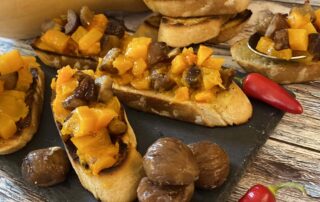 Herbstliche Kürbis-Maronen-Crostini