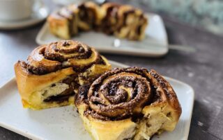 Fluffig weich und super Zimtig - von diesen Zimtschnecken bekommen wir nicht genug!